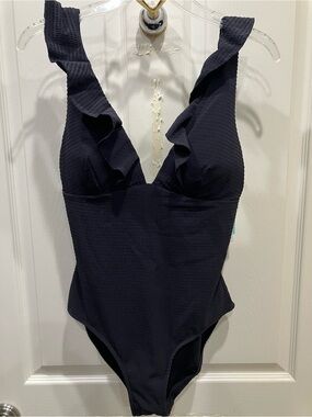 Sea Level One Piece Black Swimsuit Size 8 NWT